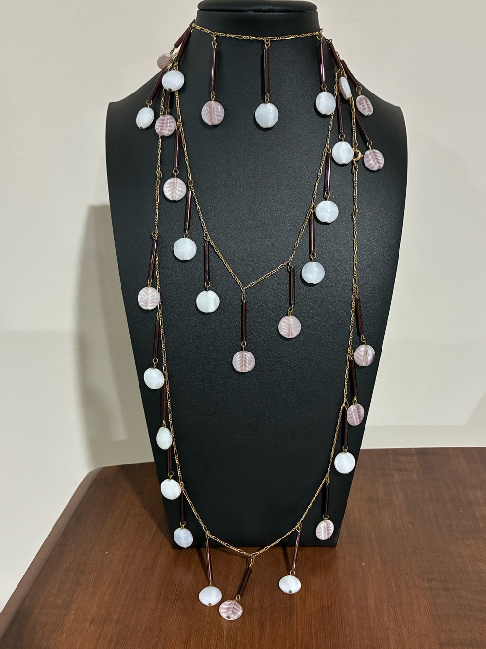 Vintage Art Glass Bead Gold Tone Necklace